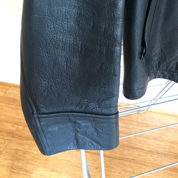 Men’s Leather Jacket - Picture 4 of 9